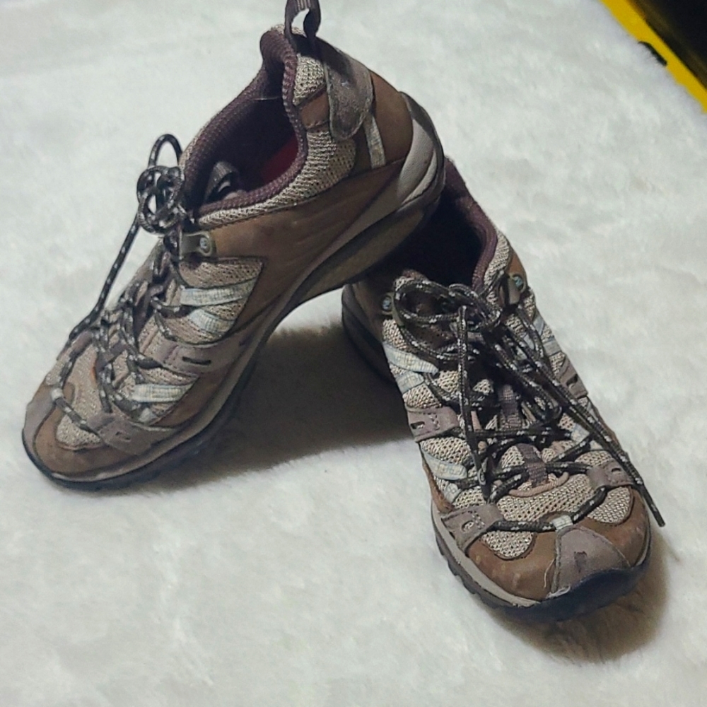 Merrell Women's Athletic Shoes Size 6